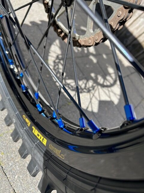 SURRON EXCEL wielen