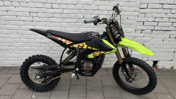 IMG_2237 SurRon Hyper bee 2026 (8KW)